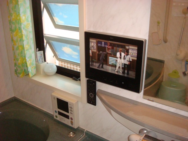 ノーリツ　12V型浴室テレビ YTVD-1202W-RC