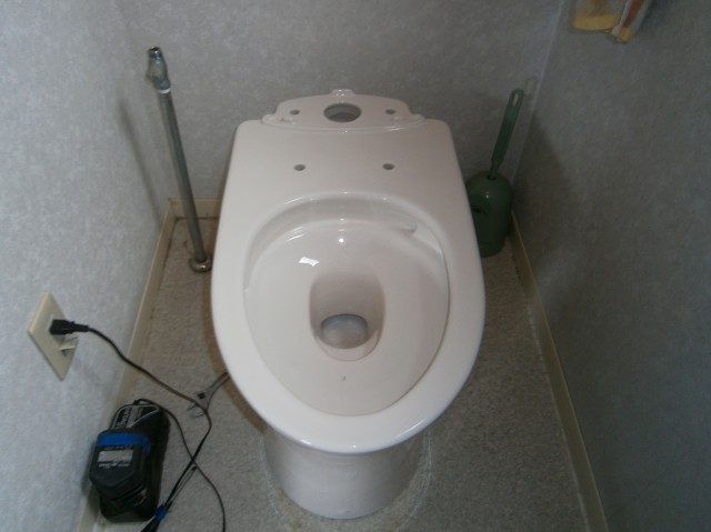 トイレ取替工事 施工事例 岡崎市 施工中
