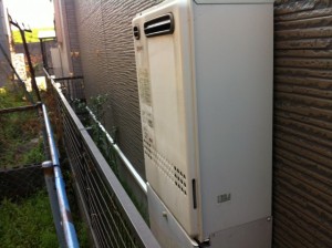 名古屋市西区 ガス給湯器取替工事 施工前